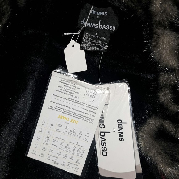 New with Tags Dennis by Dennis Basso Burgundy Mid Length Faux Fur Large - Picture 7 of 10